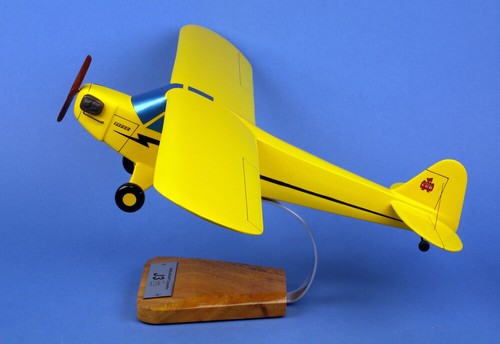 Piper cub desk top - piper, j-3