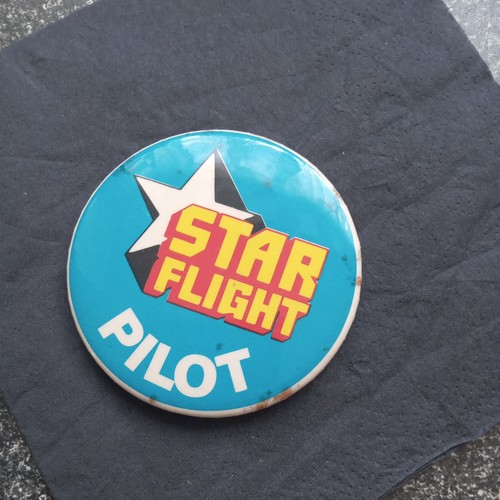 Button badge star flight - star,