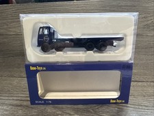 Base Toys D90 Bristol Flat