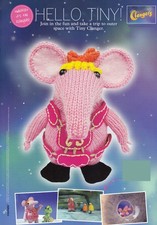 KNITTING PATTERN TOY SOFT CLANGER 14.5cm-tall FELT-OUTFIT 4PLY SKM M8A