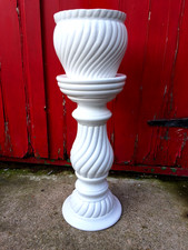 VINTAGE WHITE SPIRAL CERAMIC