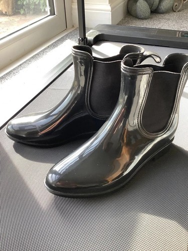Studio black gloss chelsea - studio,
