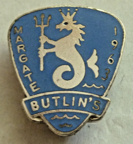 Vintage enamel badge butlins - vintage,