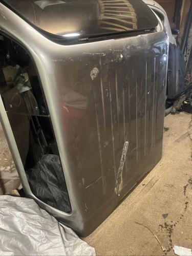Nissan navara grey canopy - nissan,