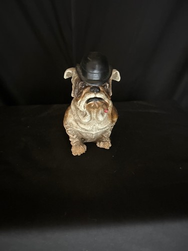 Bulldog statue