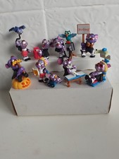 Kinder Surprise Toys. 8