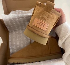 U ⭐️ G ⭐️ G ⭐️ Size 6 Winter Boots For Ladies Brown