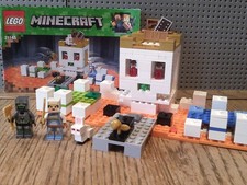 Lego Minecraft 21145 The Skull Arena (100% Complete) San