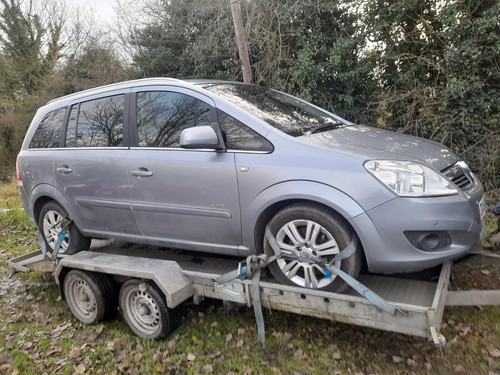 Vauxhall zafira 2010 - zafira,
