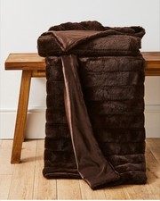 Large Ribbed Faux Fur Throw In
