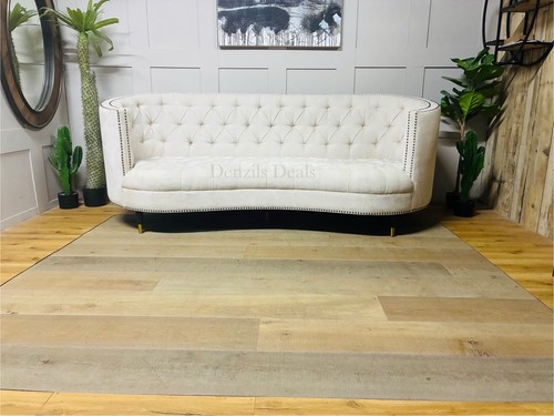 Classic tufted curved - curved, back