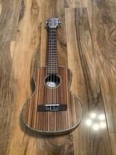 Kmise Ukulele
