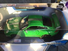 MAISTO 1:18 Scale Diecast