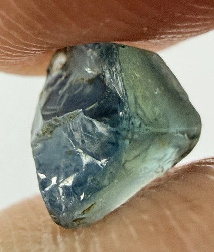 Natural sapphire - 1.75, ct