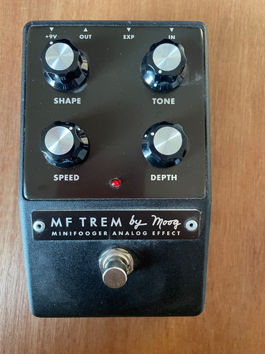 Moog minifooger trem - v1, box