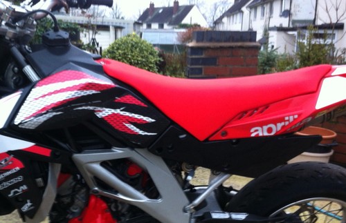 Aprilia sxv550 450 genuine - aprilia,