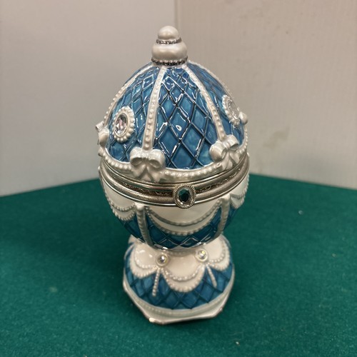 Blue carousel egg music - music, box