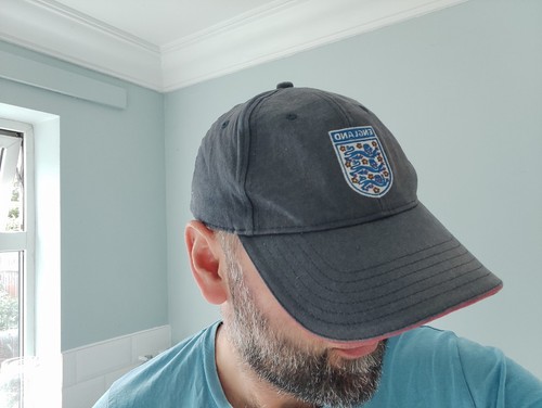 England three lions - three,