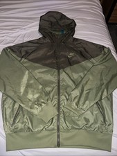 Green And Dark Green Nike Wind