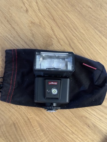 Metz m400 flash gun - flash,