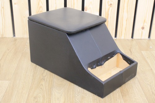Used black vinyl - black, cubby