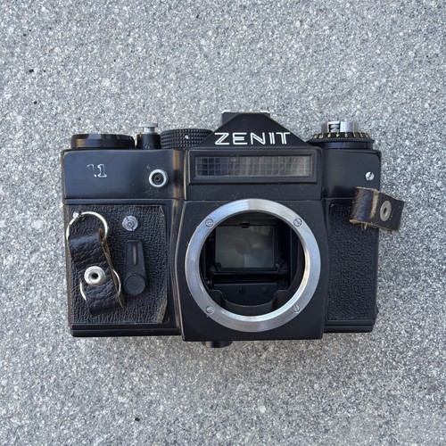 Zenit 35mm slr film camera - film,
