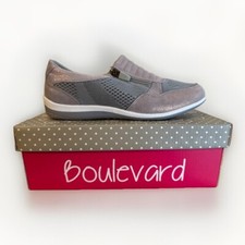Ladies Zipp Fastening Grey