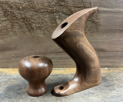 Tote knob set for a - tote,