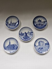 A Collection Of Five Royal Copenhagen Pin Dishes. Blue And White Picturesque (2)
