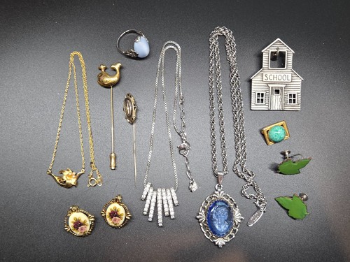 Vintage costume jewelry lot - vintage,