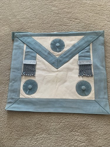 Masonic regalia master - regalia.,