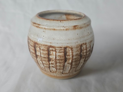 Gorgeous studio pottery - , small