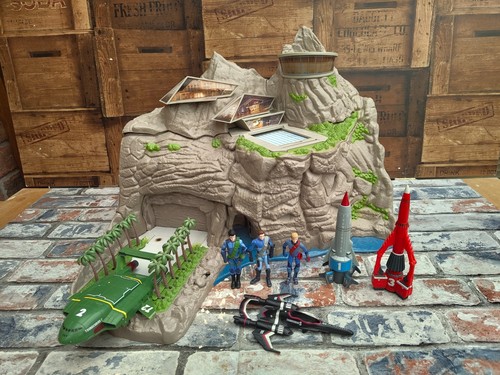 Thunderbirds are - thunderbirds,