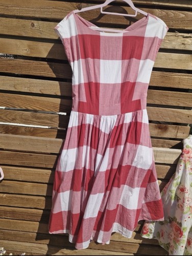 Red and white checked laura - red,
