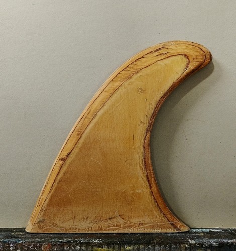 Old surfboard fin - old,