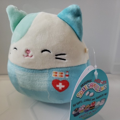 Nurse cassie squishmallow - nurse,