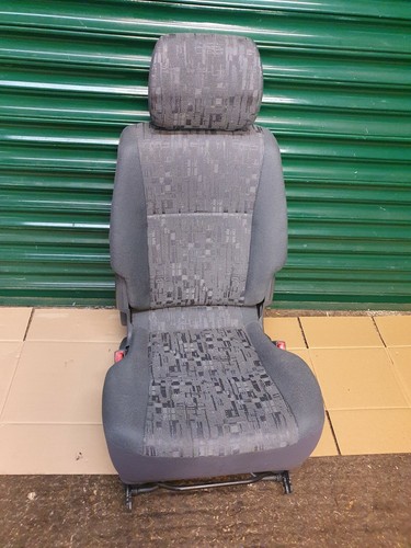 2000 2005 toyota estima rear - 2000-2005,