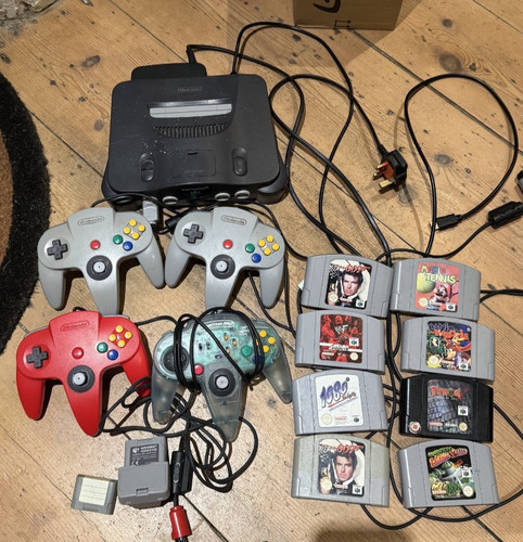Nintendo n64 console bundle - 64,