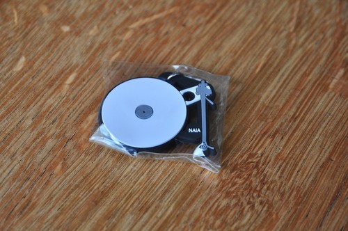 Rega keyring naia turntable - -,