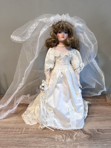 Bride porcelain doll - 90’s,