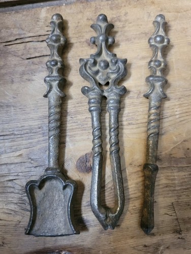 Nice miniature set of - a,