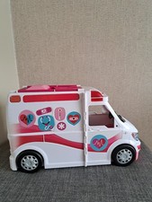 Barbie 2017 Mattel Mobile Vet