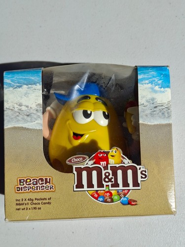 M yellow beach - m&m,