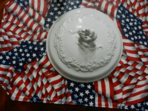 Reproduction lid for wheeling - reproduction,