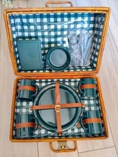 Picnic Hamper Luxury Wicker  4