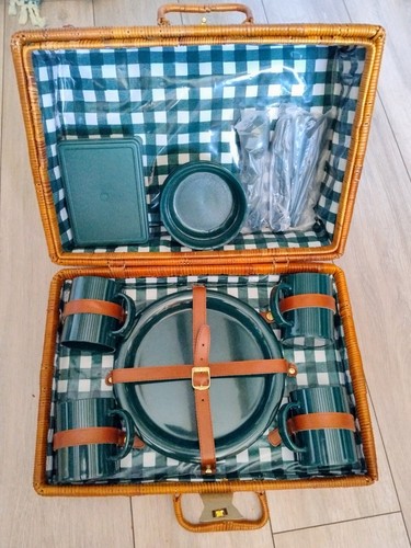 Picnic hamper luxury wicker - luxury,