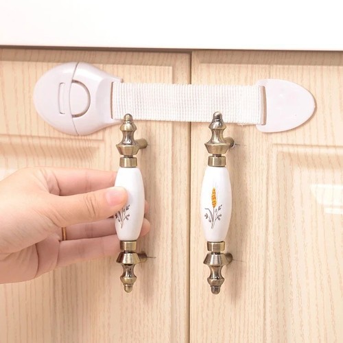 Baby safety door lock - door,