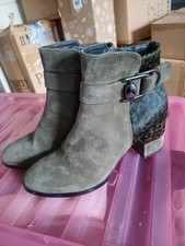 Moda in Pelle Khaki Suede Ankle Boots, Size 5