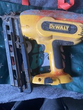 Dewalt DC618 Nail Gun