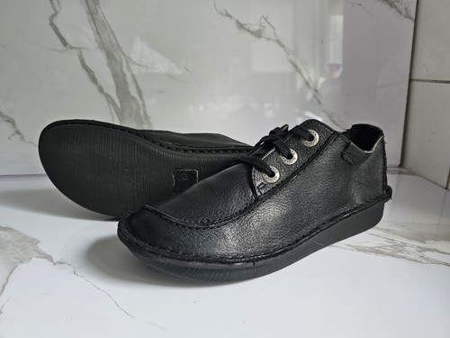 Clarks designer e eu - clarks,